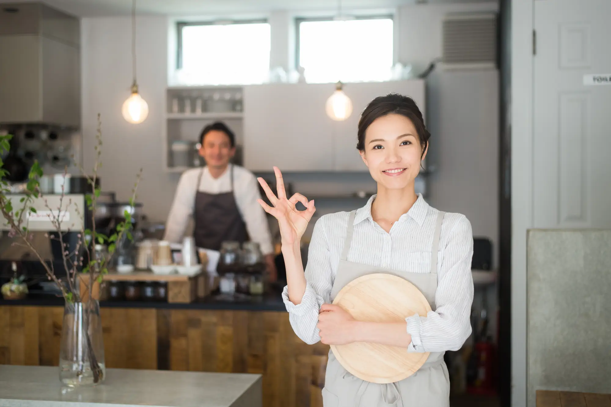 店舗の電気代をカンタンに安くする方法を徹底解説!おすすめは新電力への切替